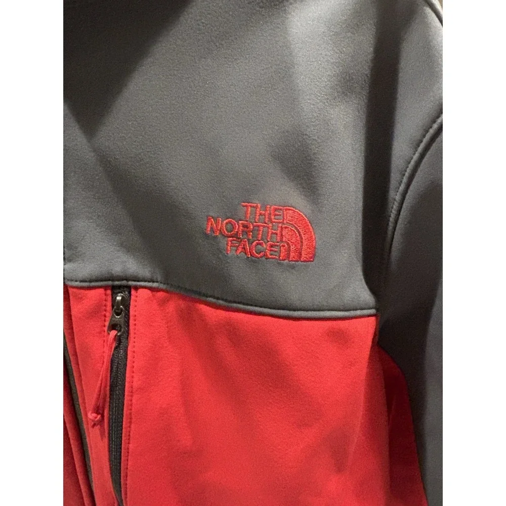 North Face Mens Apex Bionic Jacket Med Red Gray Soft shell Rain Jacket
